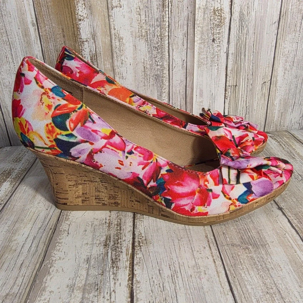 Dexflex Comfort Womens Floral Peep Toe Wedge Shoes Pink Multicolor Bow Size 8.5